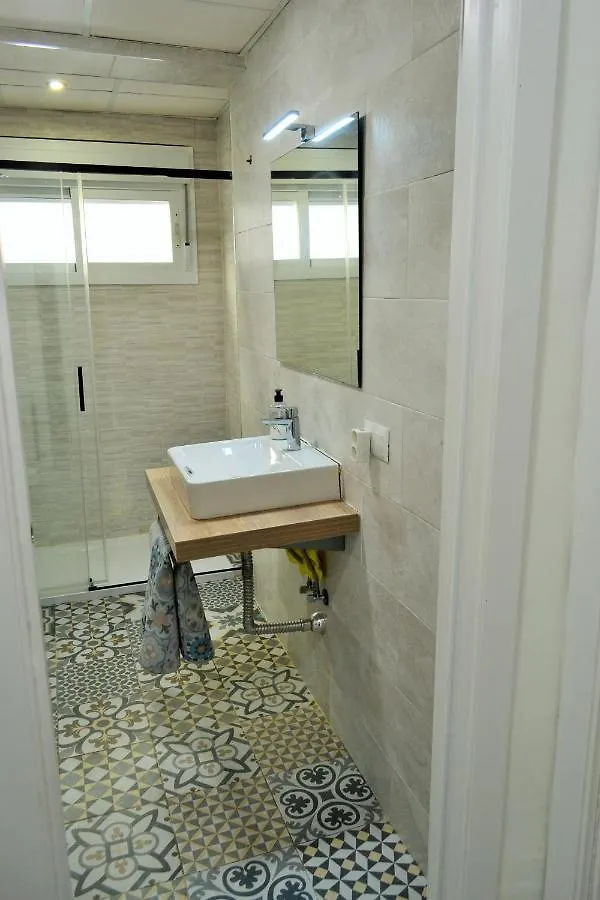 מאלגה Vialia Apartamentos Suites ספרד